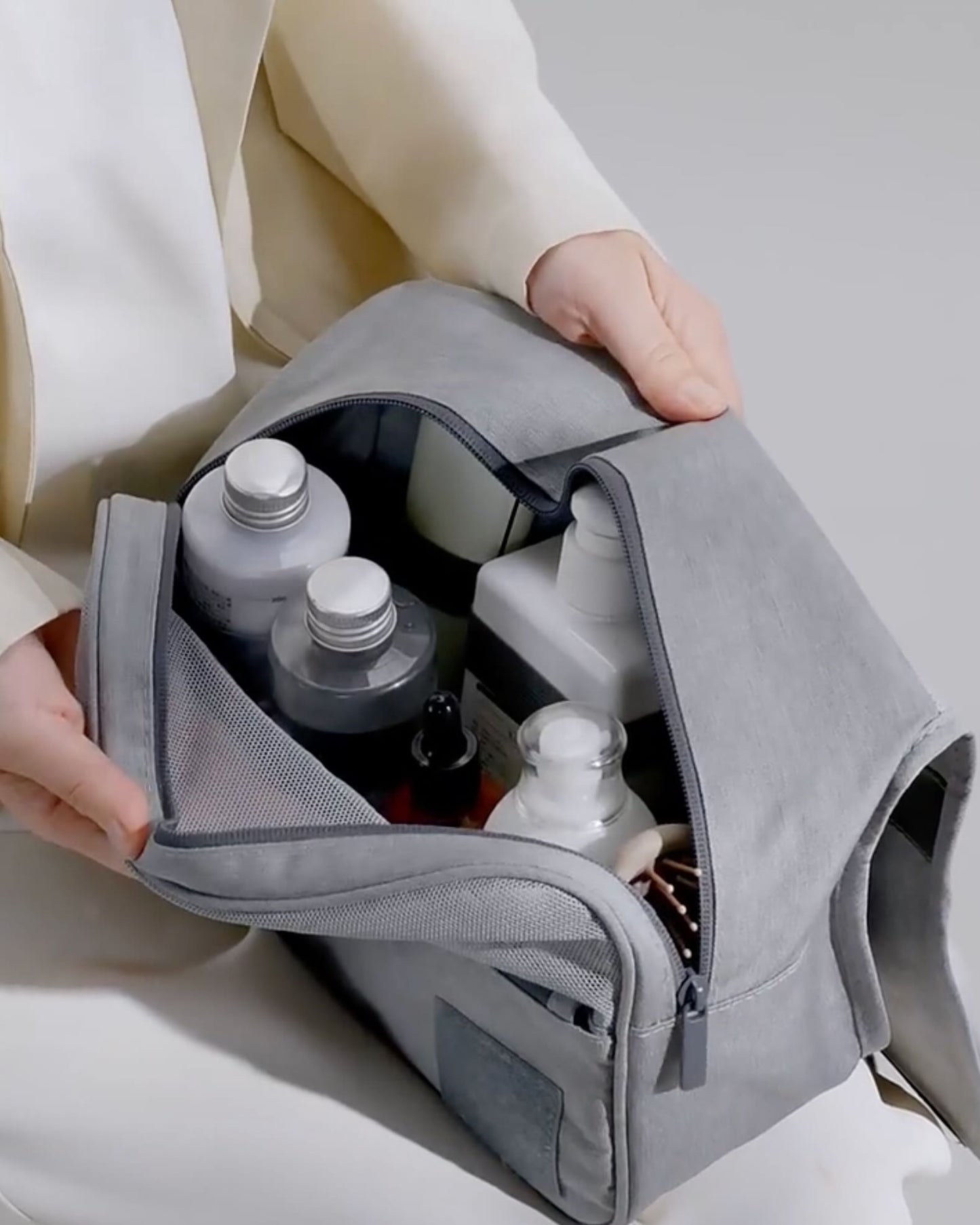 Travel Toiletry Bag - Foldable & Hanging Design