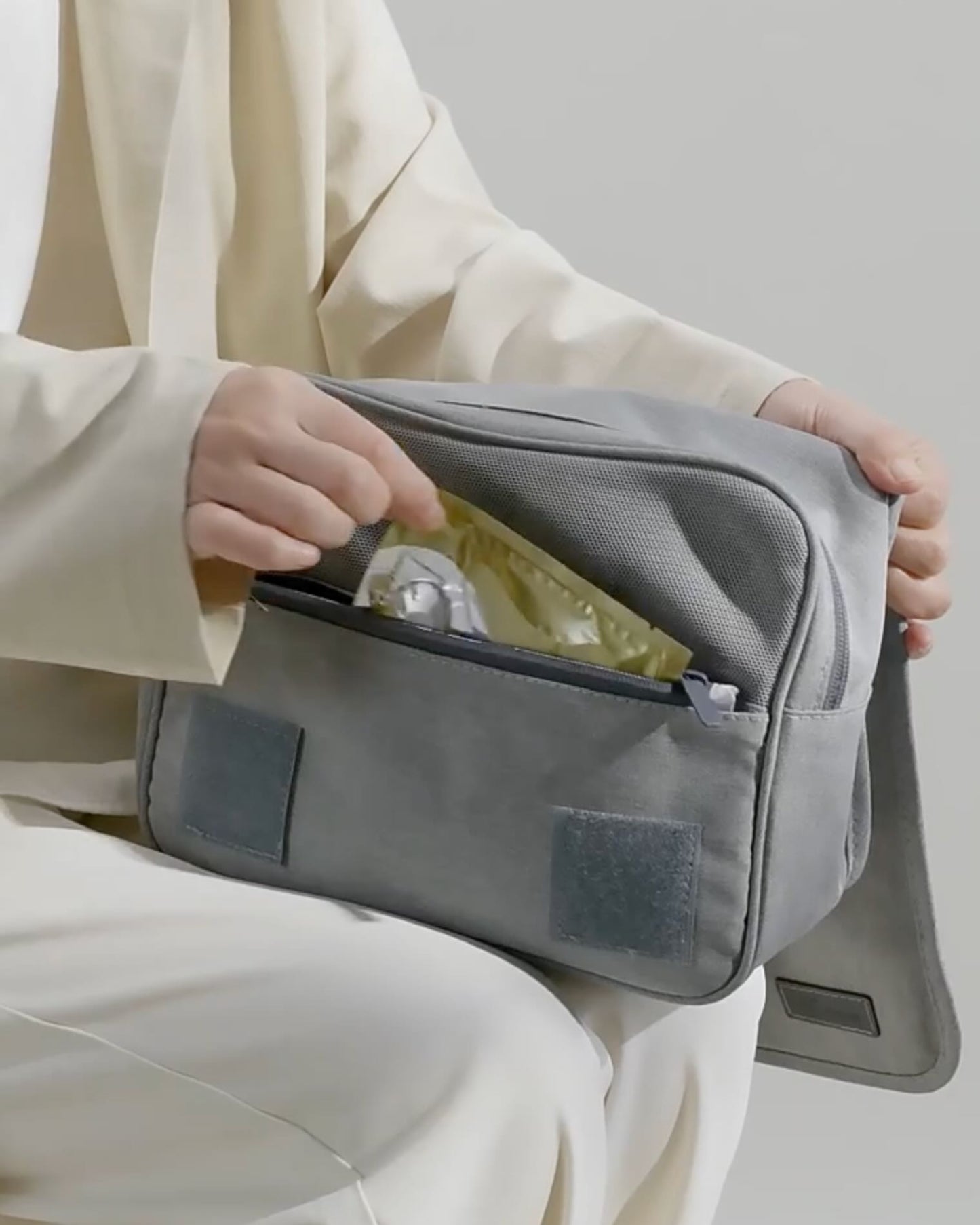 Travel Toiletry Bag - Foldable & Hanging Design